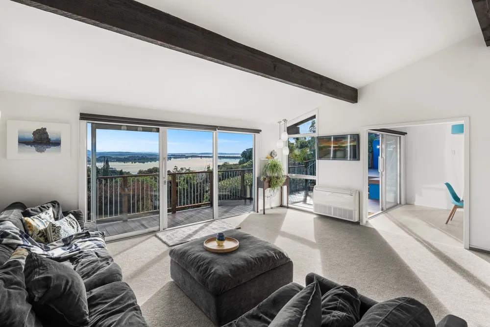 Photos of 53 Soleares Avenue