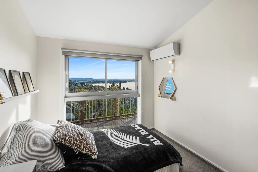 Photos of 53 Soleares Avenue
