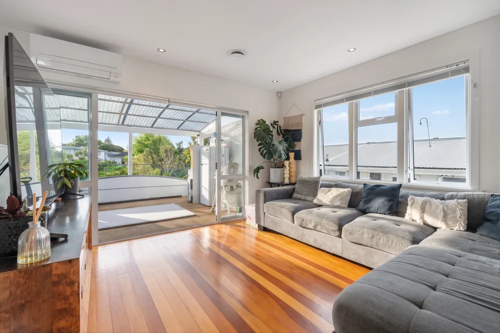 Photos of 127 Connell Street