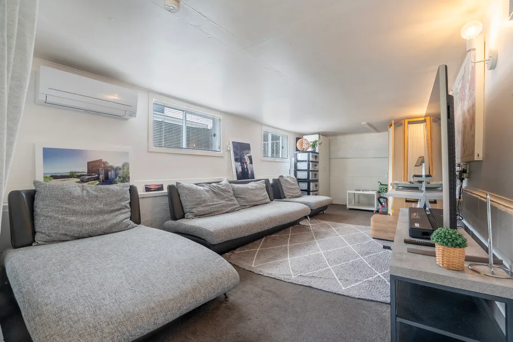 Photos of 127 Connell Street