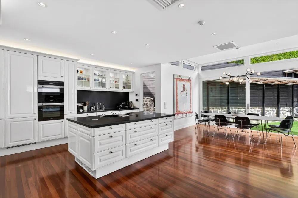 Photos of 13 Entrican Avenue