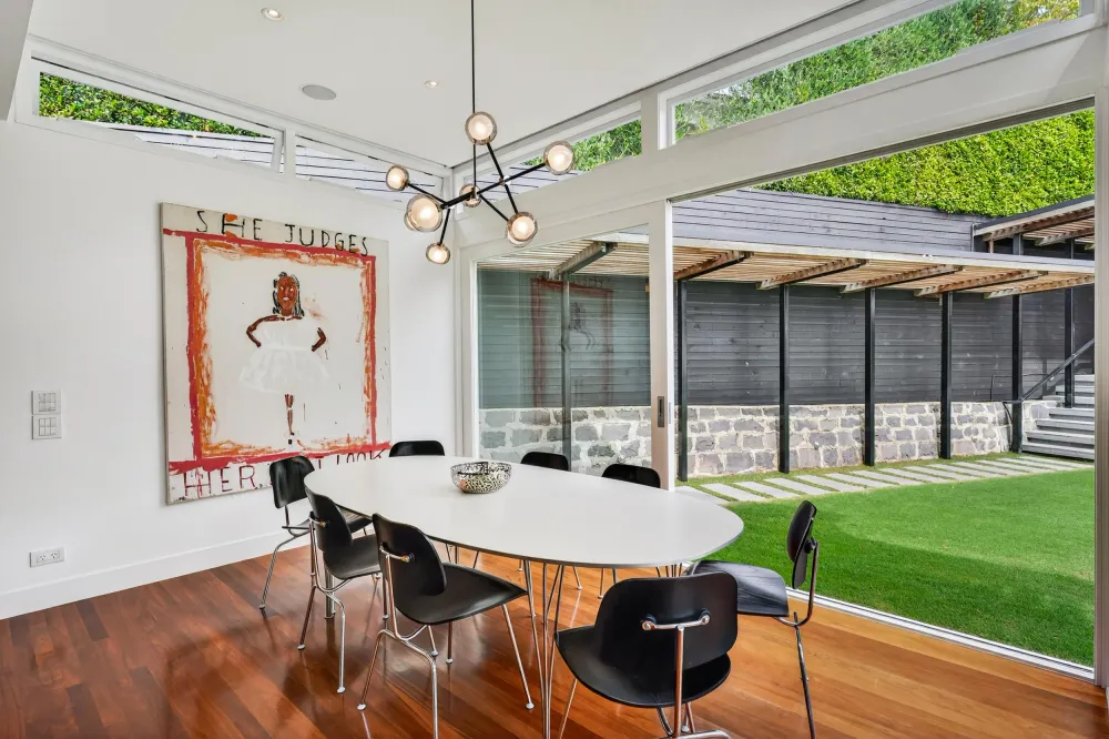 Photos of 13 Entrican Avenue