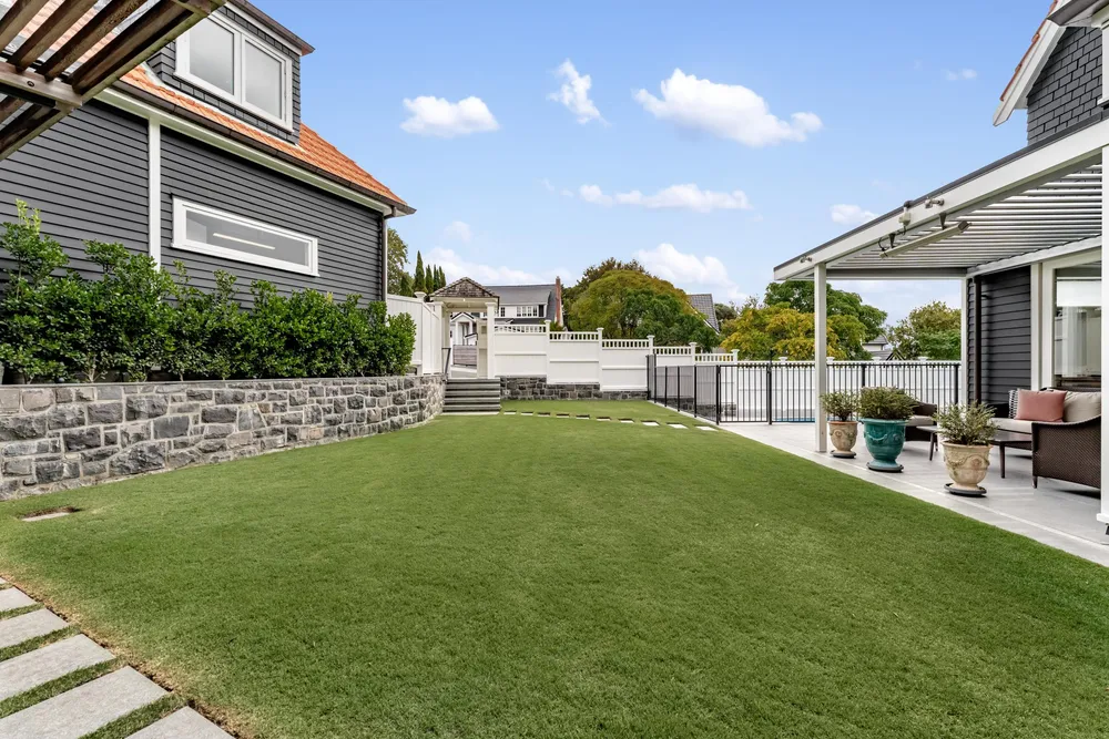 Photos of 13 Entrican Avenue