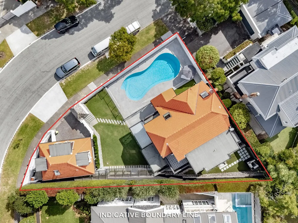 Photos of 13 Entrican Avenue
