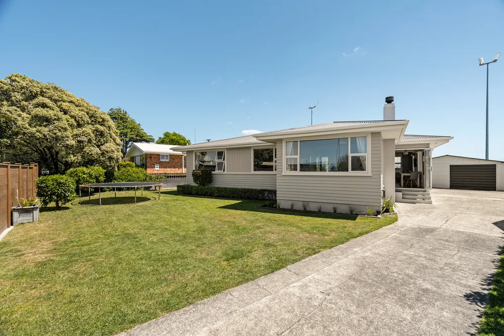 Photos of 5 Concord Avenue