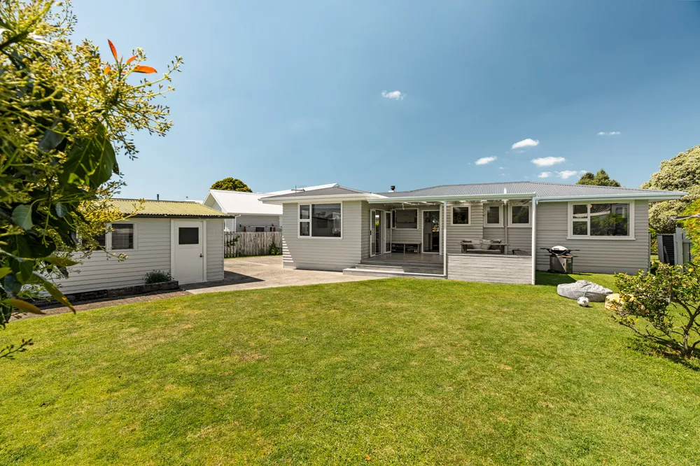 Photos of 5 Concord Avenue
