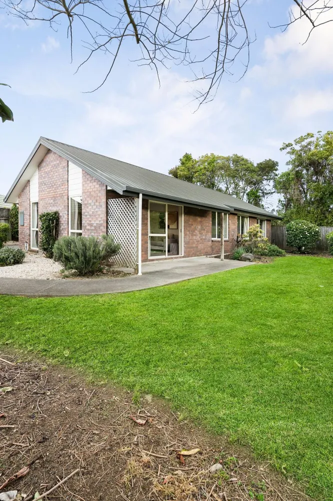 Photos of 26 Rintoul Place
