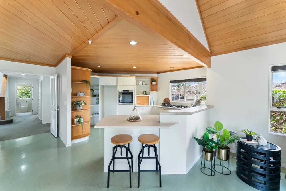 Photos of 11 Chippewa Place