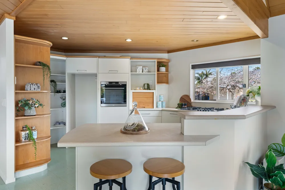 Photos of 11 Chippewa Place