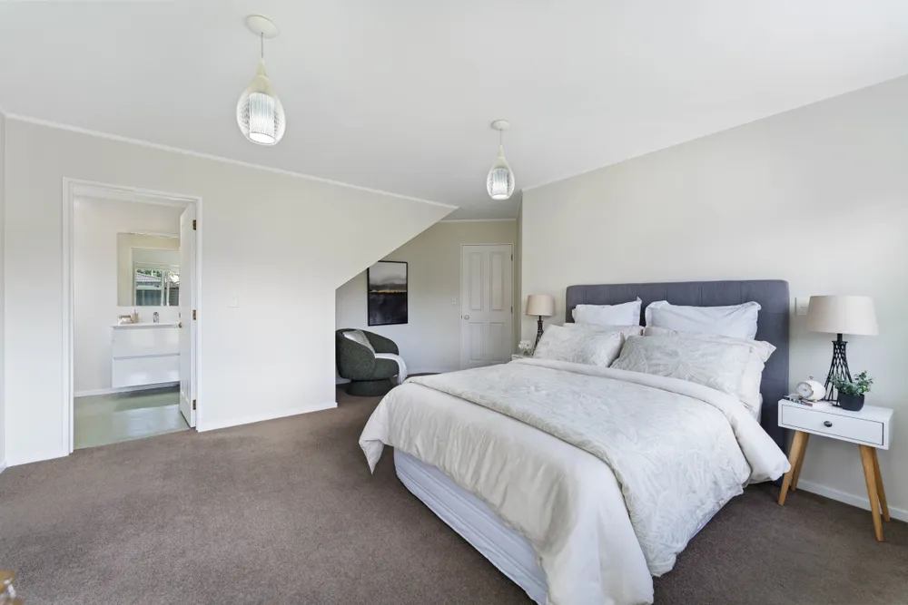 Photos of 11 Chippewa Place