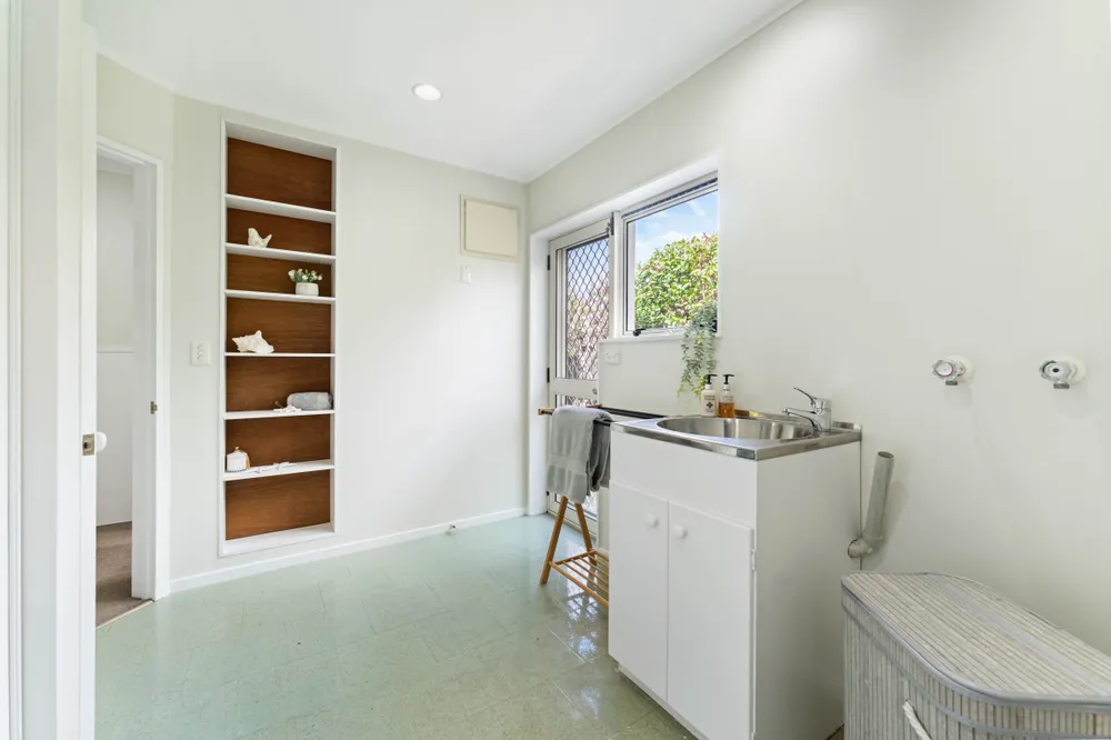 Photos of 11 Chippewa Place