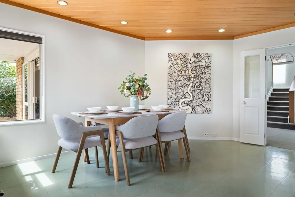 Photos of 11 Chippewa Place