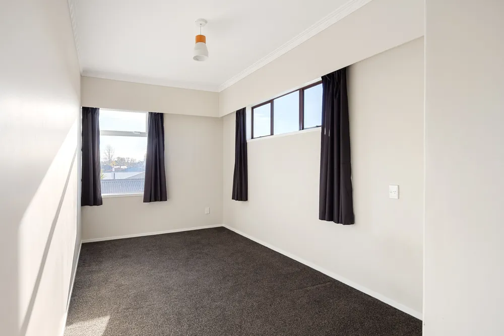 Photos of 577 Aberdeen Road