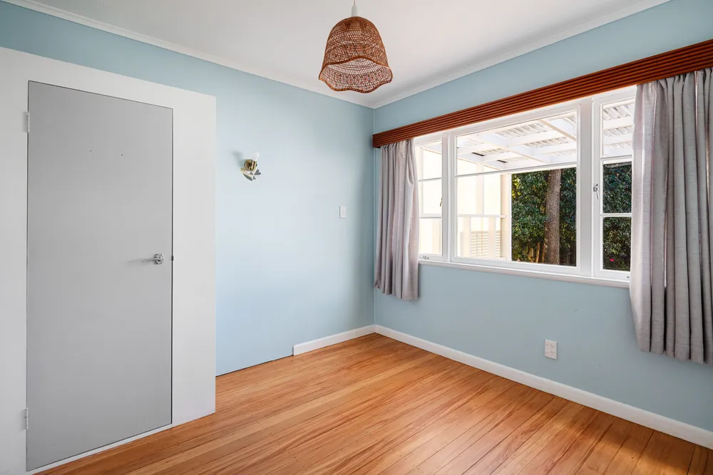 Photos of 577 Aberdeen Road