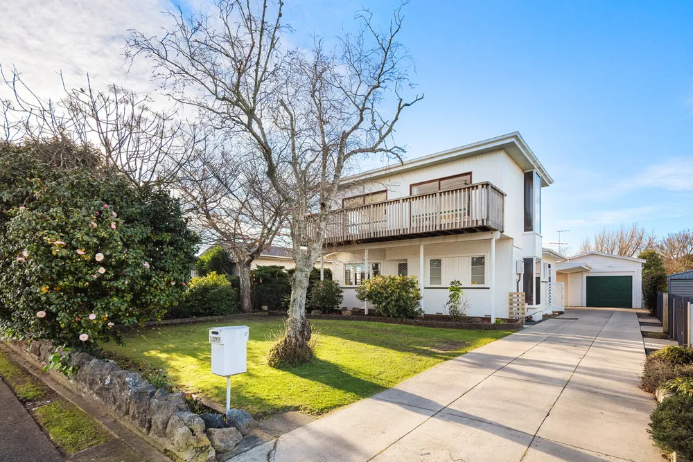 Photos of 577 Aberdeen Road