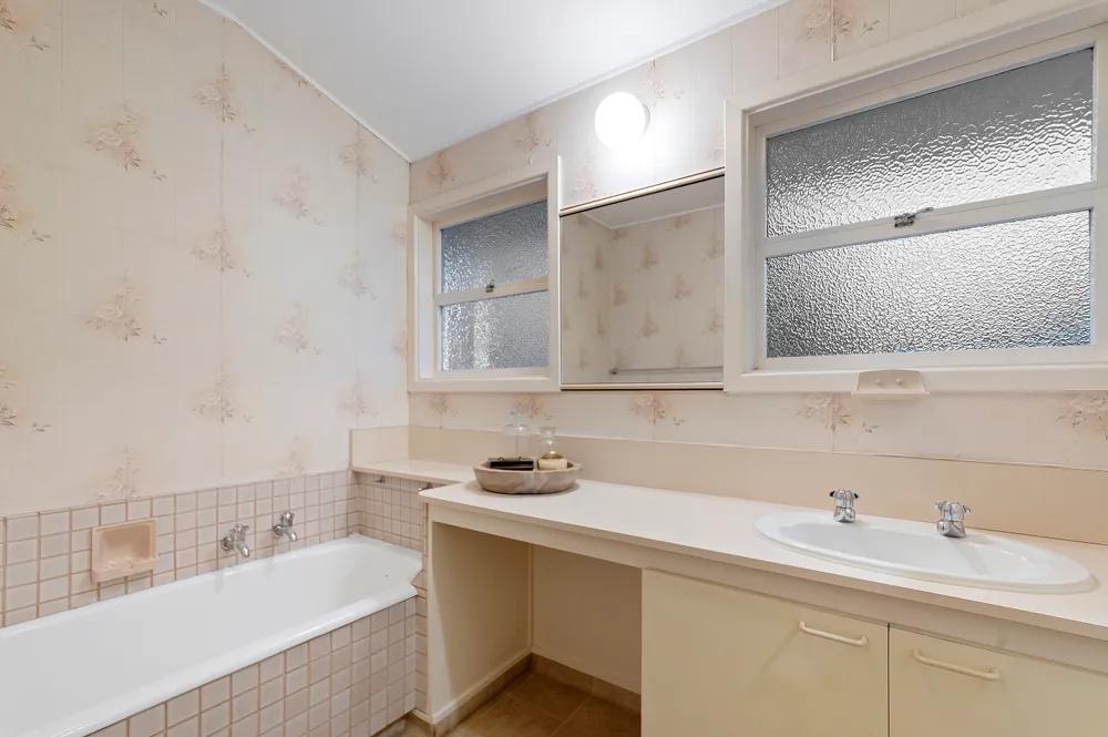 Photos of 11 Tuirau Place