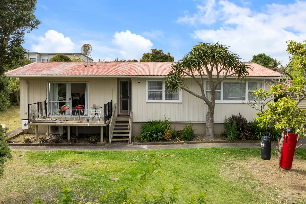 Photos of 15 Craigbank Avenue