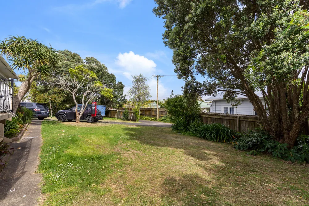 Photos of 15 Craigbank Avenue