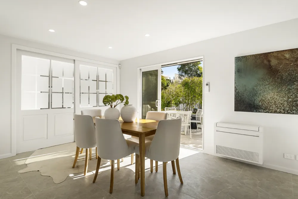 Photos of 12 Auckland Road