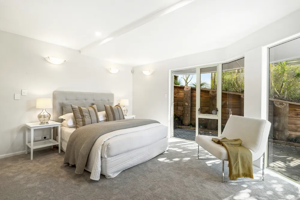 Photos of 12 Auckland Road