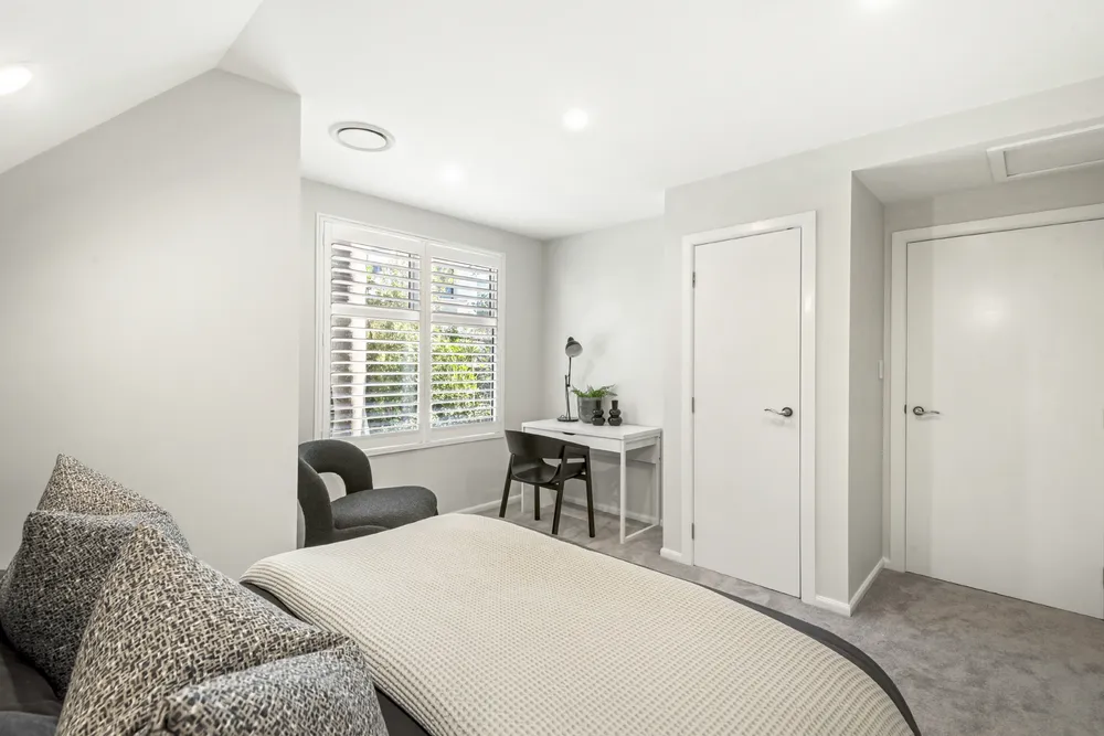 Photos of 12 Auckland Road