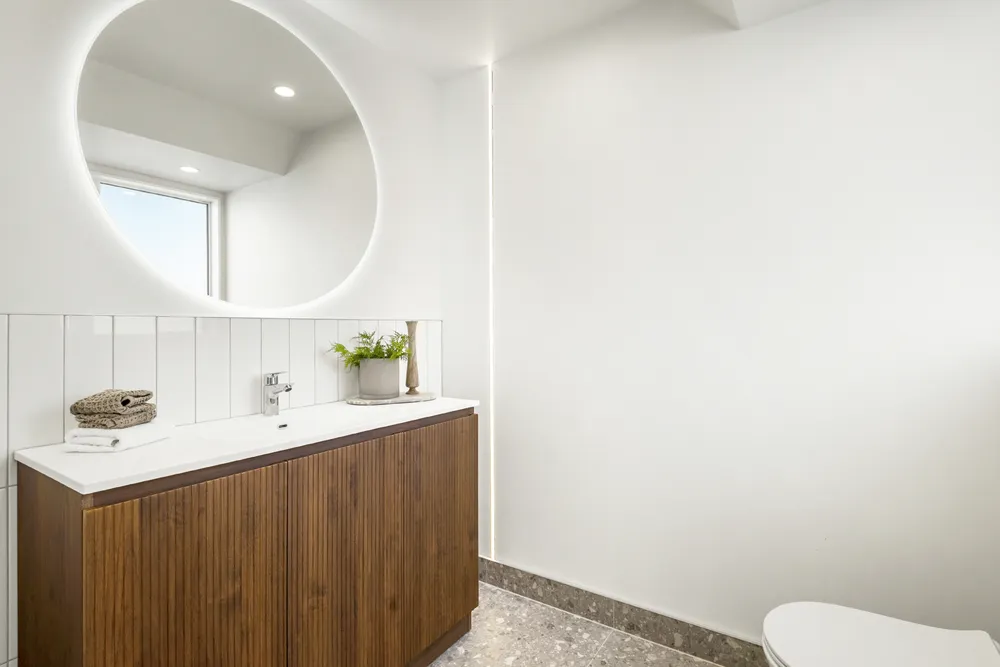 Photos of 12 Auckland Road