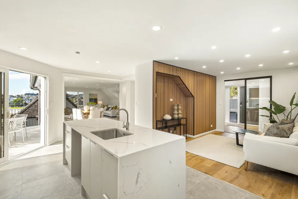 Photos of 12 Auckland Road