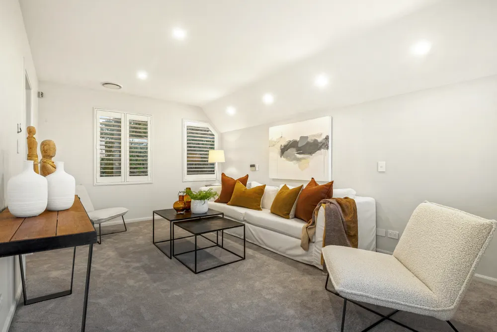 Photos of 12 Auckland Road