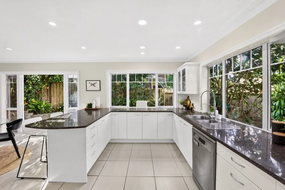 Photos of 5A Inverary Avenue