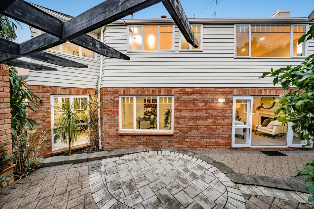 Photos of 5A Inverary Avenue
