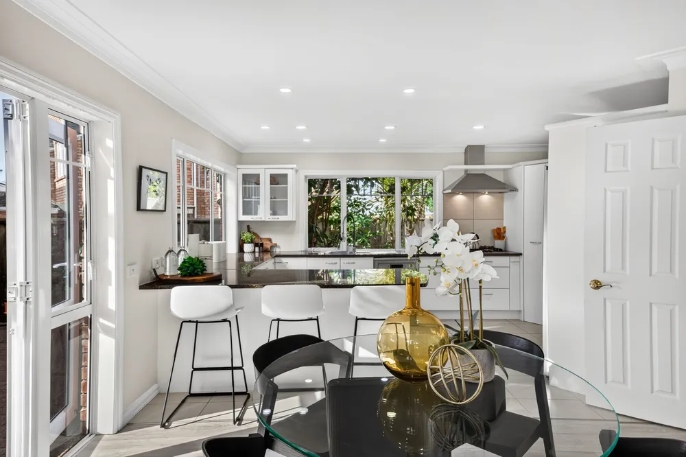 Photos of 5A Inverary Avenue