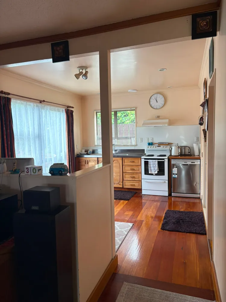 Photos of 26 Whanake Street