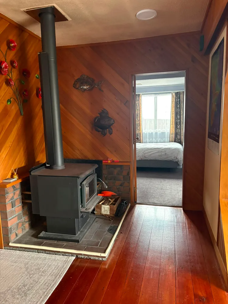 Photos of 26 Whanake Street