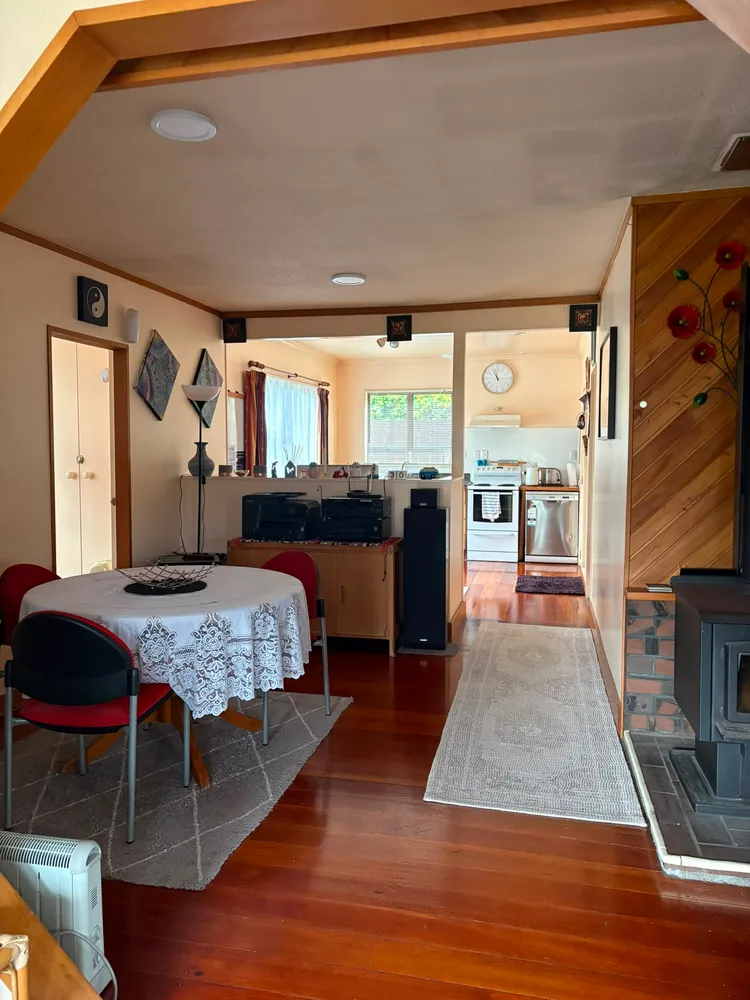 Photos of 26 Whanake Street