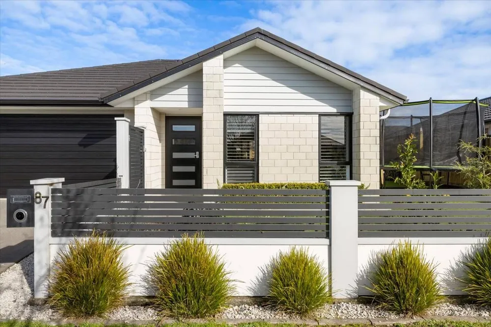Photos of 87 Puhirake Crescent