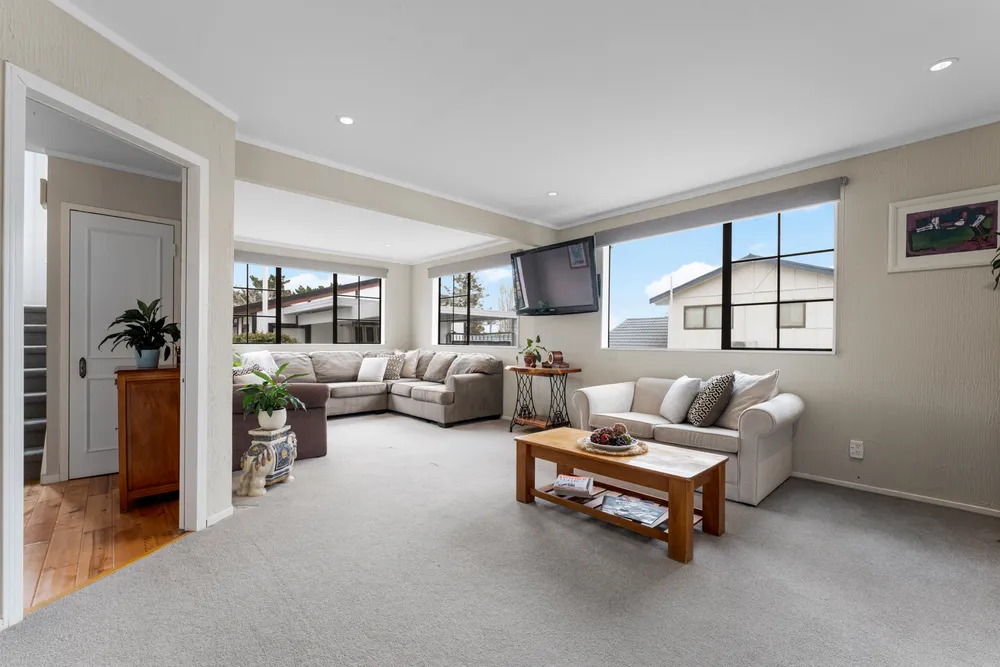 Photos of 225 Manuka Road