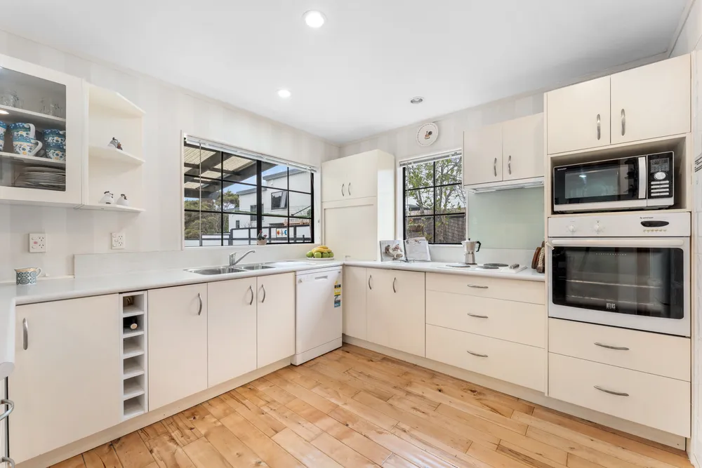 Photos of 225 Manuka Road