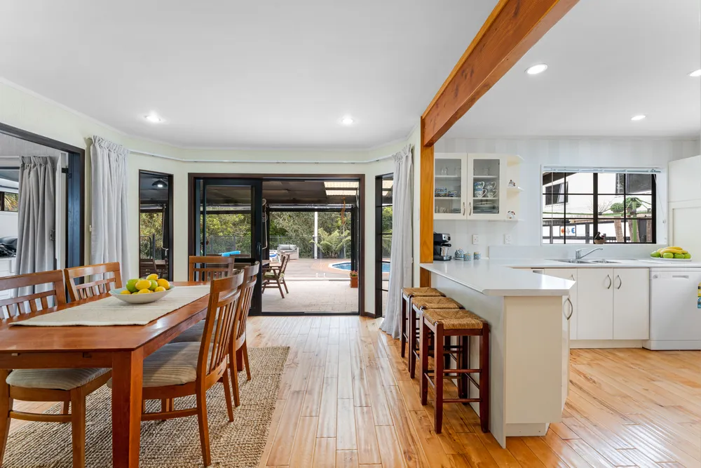 Photos of 225 Manuka Road