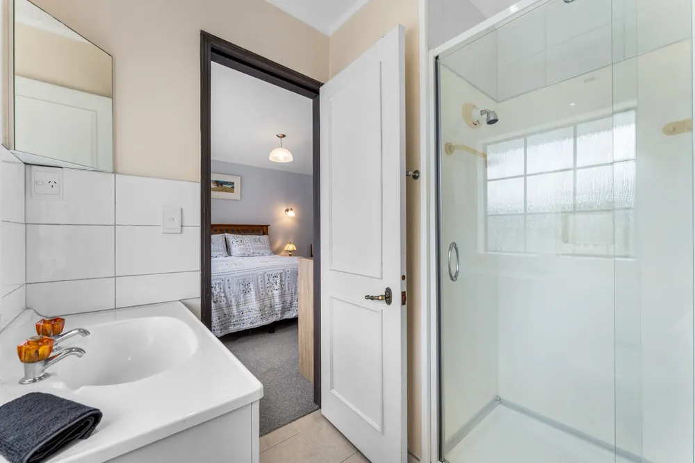 Photos of 225 Manuka Road