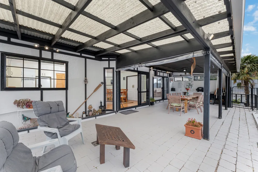 Photos of 225 Manuka Road