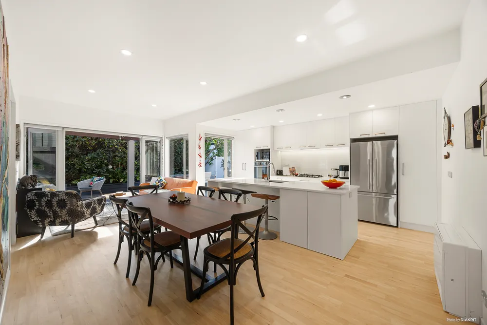 Photos of 25A Hawera Road