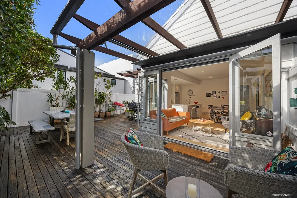 Photos of 25A Hawera Road