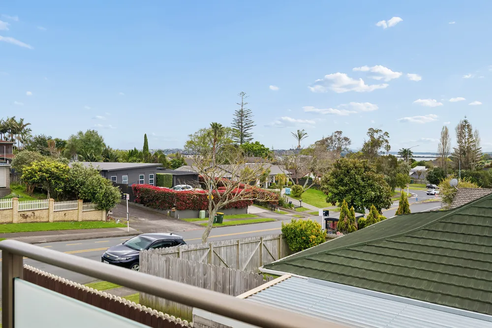 Photos of 1/131 Glenmore Road
