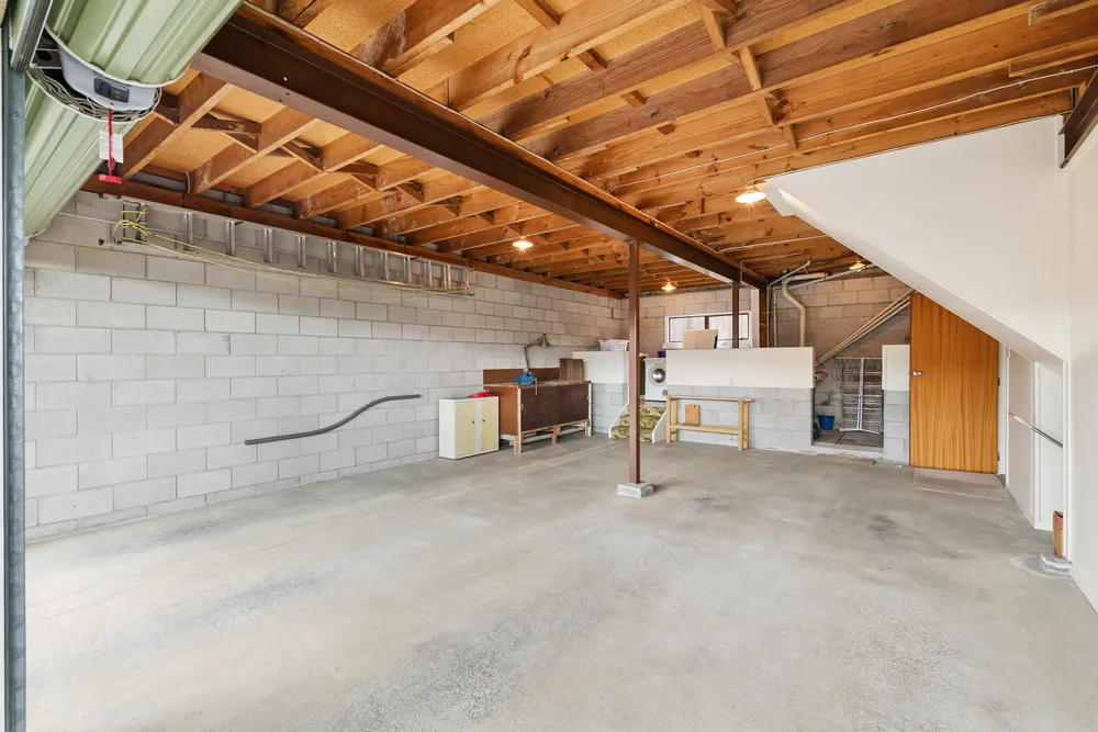 Photos of 1/131 Glenmore Road