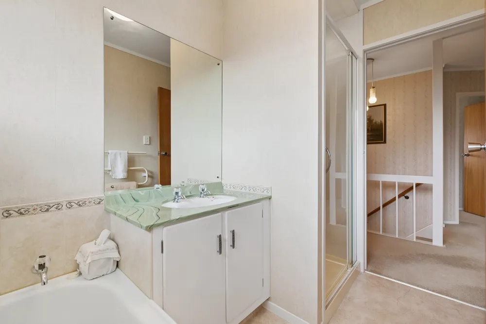 Photos of 1/131 Glenmore Road