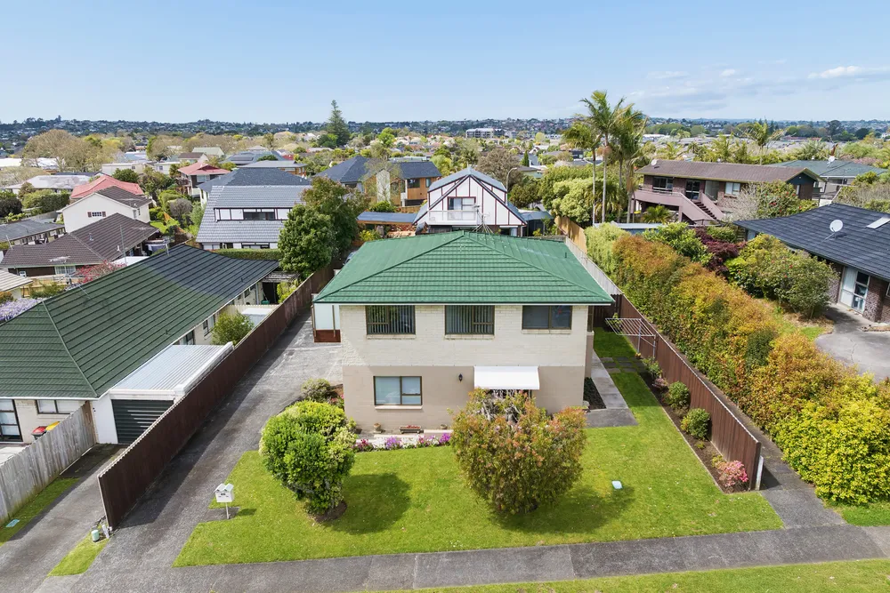 Photos of 1/131 Glenmore Road