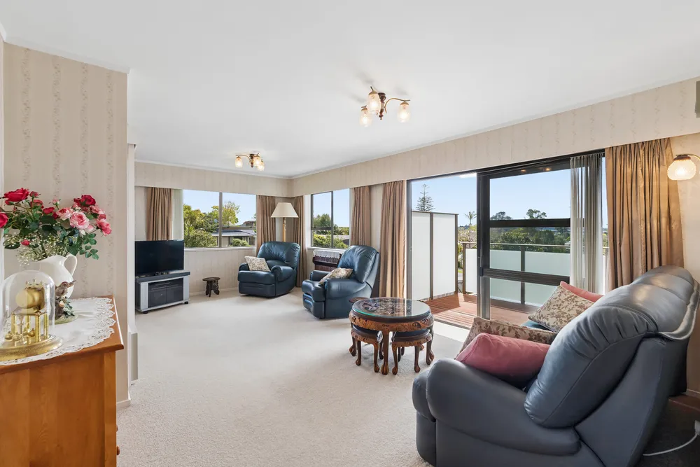 Photos of 1/131 Glenmore Road