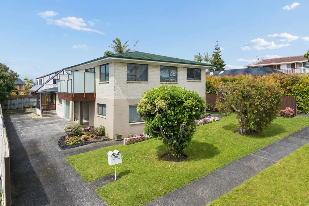 Photos of 1/131 Glenmore Road