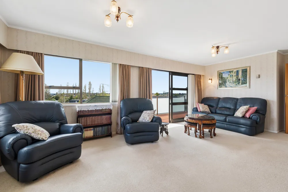 Photos of 1/131 Glenmore Road