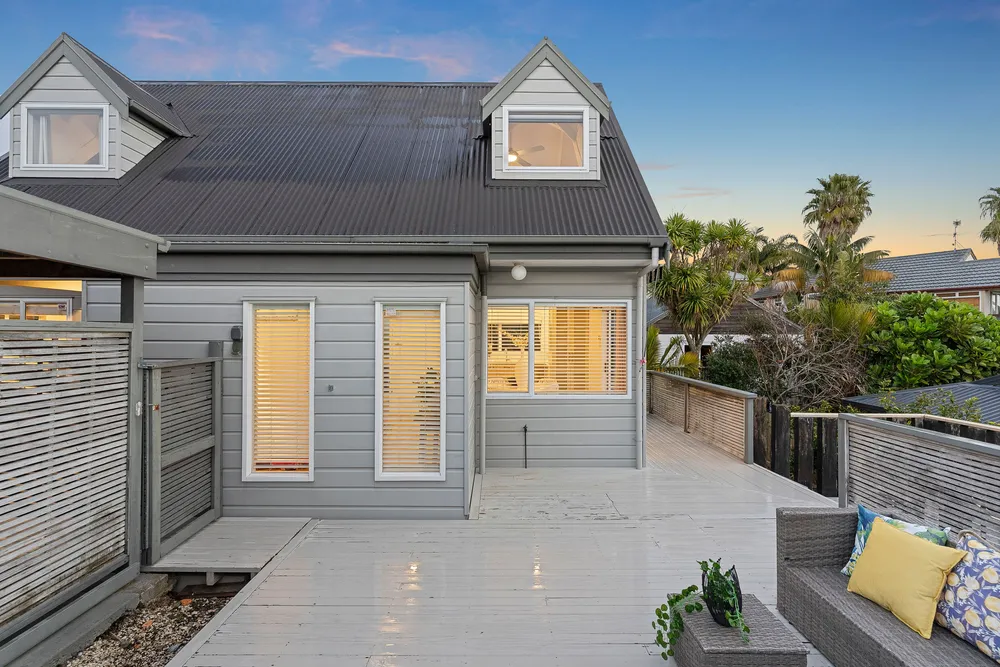Photos of 18A Bannerman Road
